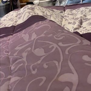 Meet your Posher, Alicia